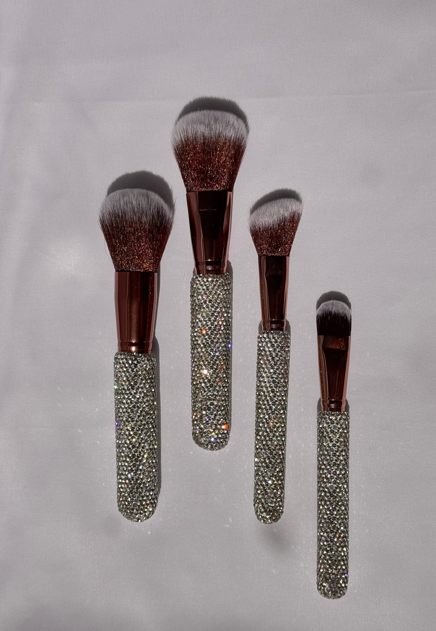 Syena – Kit complet de Pinceaux de Maquillage avec Manche en Strass